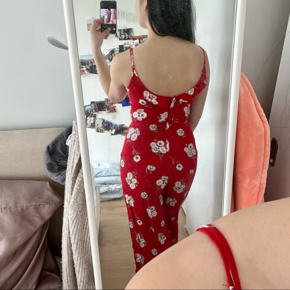 Red floral romper - Picture 2 of 5